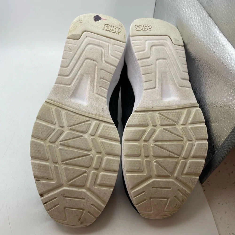 Asics sure from